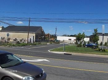 2nd image of 475 Stelton Rd