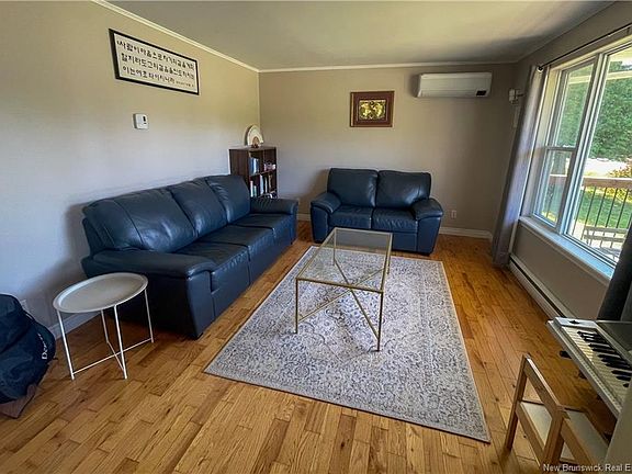 2nd image of 34 Yukon Dr