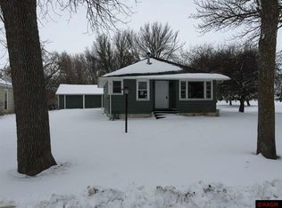 332 W Shepard St, Lake Crystal, MN 56055