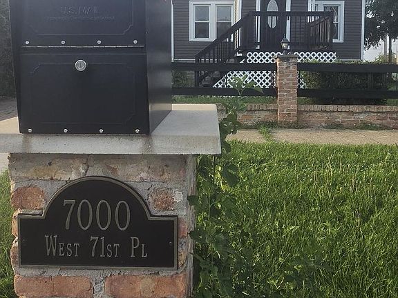 4th image of 7000 W 71st Pl