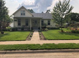 114 S 1st St, Princeton, IL 61356