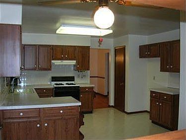 4th image of 7791 Silver Fox Dr