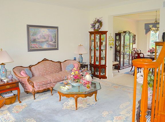 4th image of 2343 Lehman Dr