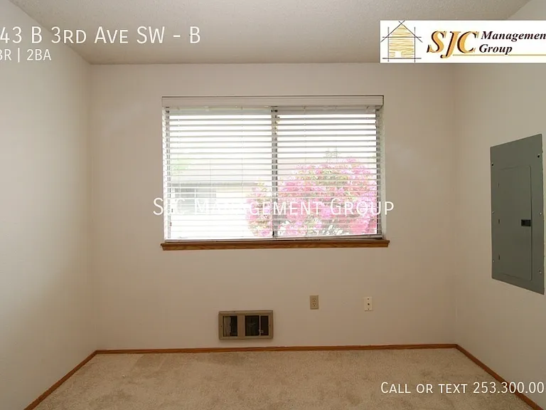 143 3rd Ave SW #B — Photo 8