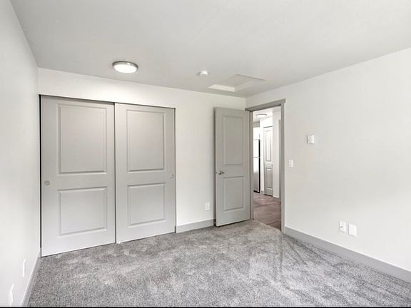 5th image of 3935 N Janssen Ave Unit 3