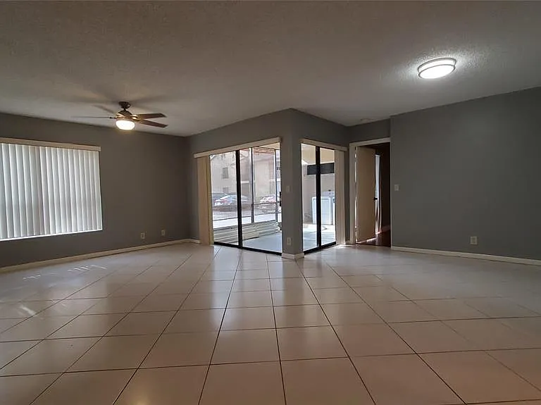 3831 Cocoplum Cir #3592 — Photo 17