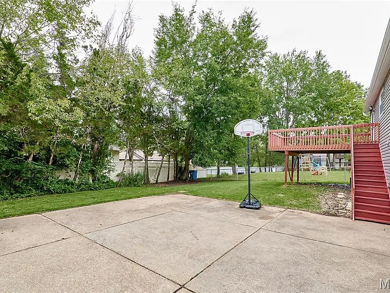 241 Valleyoak Ct — Photo 44
