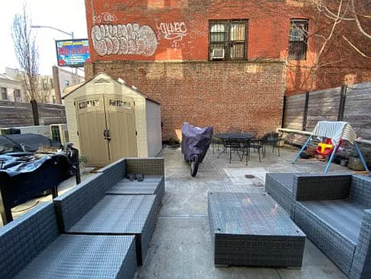 Rented by Lodger Corp | media 1