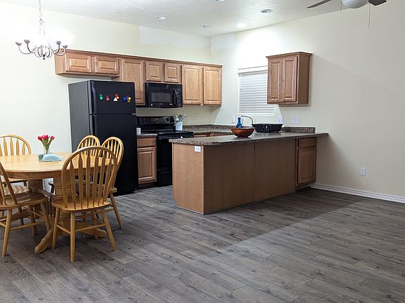 2nd image of 394 E 600 S Unit B