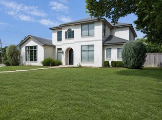 2301 Dogwood Ln, Pampa, TX 79065