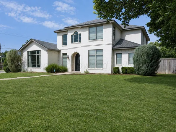 2301 Dogwood Ln, Pampa, TX 79065