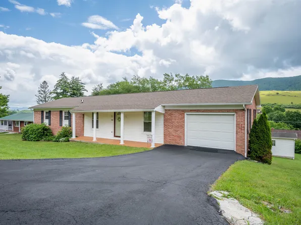 148 Tickle St, Bluefield, VA 24605