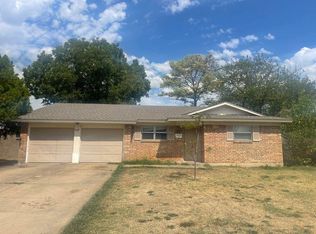 3829 Finley Rd, Irving, TX 75062