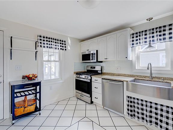 4th image of 28 Binford St