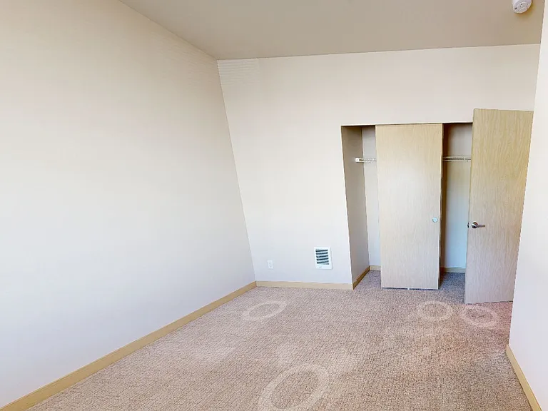Deer Haven Apartments — Photo 54