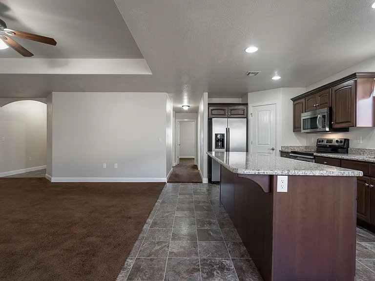 986 Camel Springs Dr — Photo 25