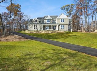 3 Bristol Ridge Rd, Boonton, NJ 07005