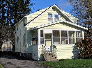208 Brookfield Rd, Syracuse, NY 13211