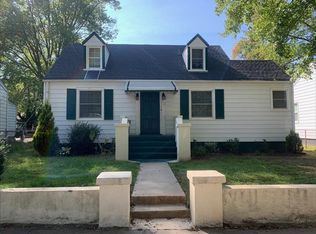 712 Forest View Dr, Richmond, VA 23225