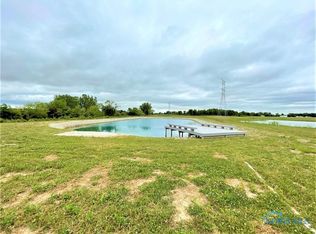 7050 Corduroy Rd, Oregon, OH 43616