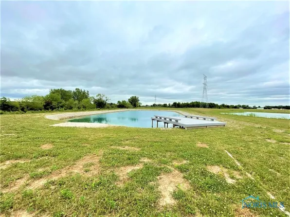 7050 Corduroy Rd, Oregon, OH 43616