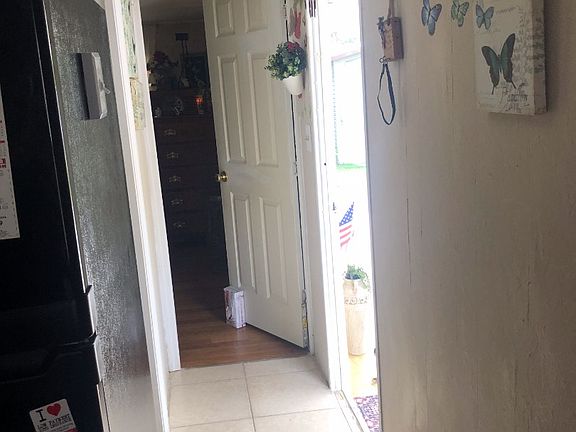 5th image of 108 Vista Dr