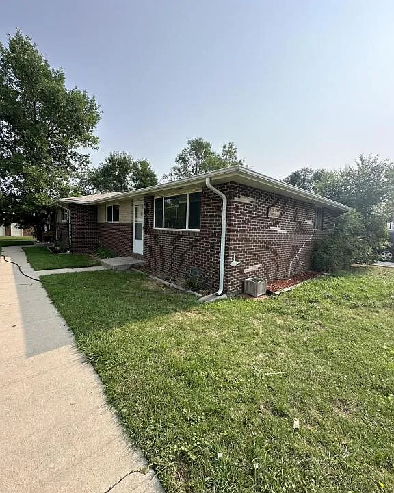 835 Franklin Ave
