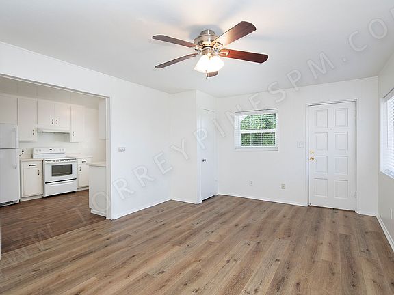 4th image of 700-706 Agate St #700