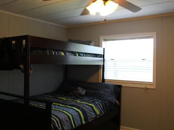 3758 Louise Dr, Lauderdale, MS 39335