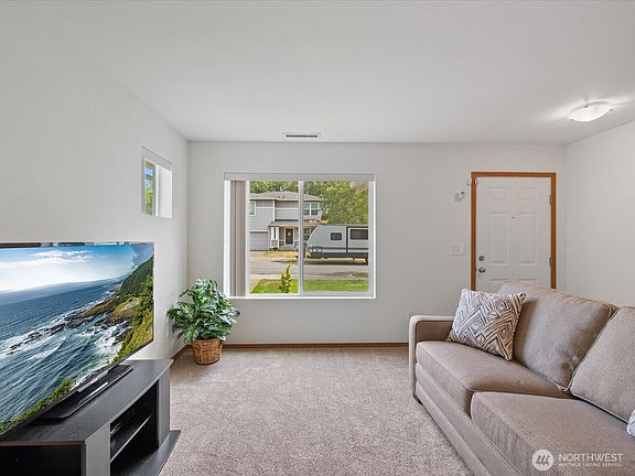 5th image of 7806 86th Avenue NE
