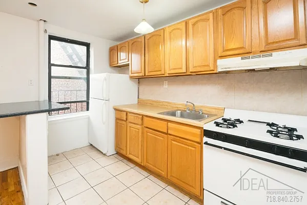 Rented by Ideal Properties Group | media 5