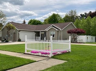 4388 Rushford Dr, Hamburg, NY 14075