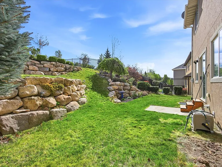 4412 N Foxtrail Dr — Photo 2