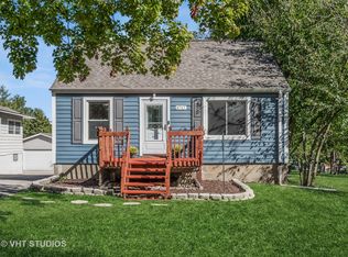 4717 Winchester Ave, Lisle, IL