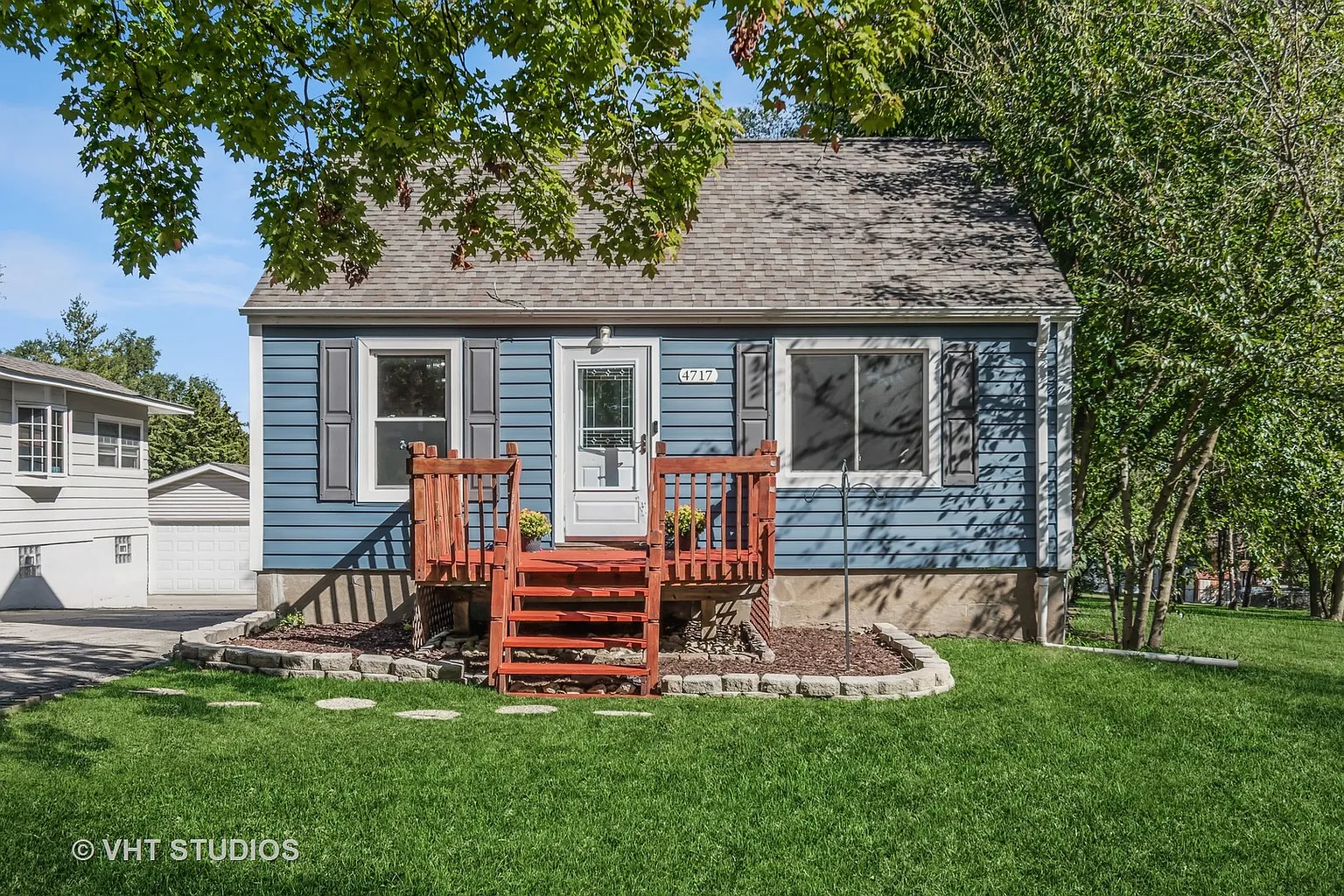 4717 Winchester Ave photo 1