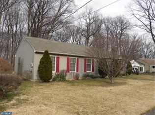 867 Douglass Ave, Elkins Park, PA 19027