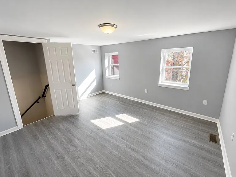 1212 N Randolph St — Photo 9
