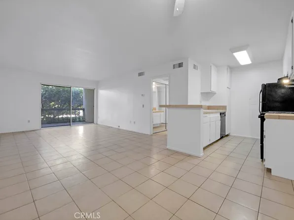23515 Lyons Ave Unit 140, Santa Clarita, CA 91355