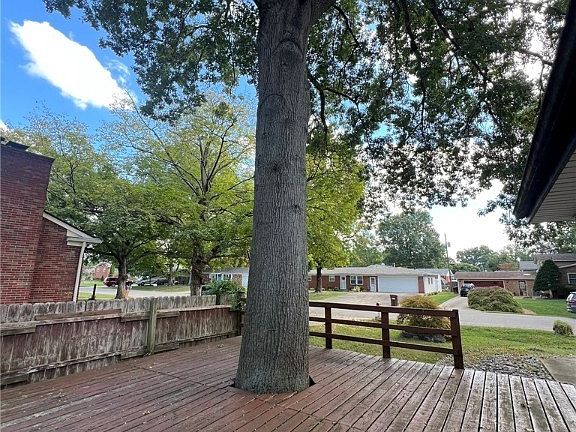 5th image of 1206 Hibiscus Drive