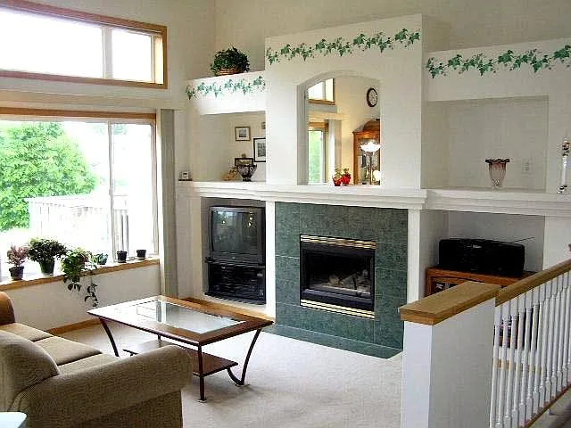 3 bed, 1794 sqft, $2,150 — Photo 2