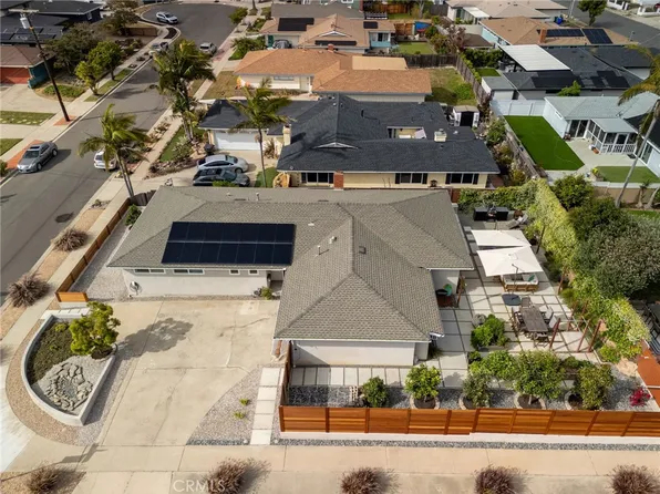 6017 Carnegie St, San Diego, CA 92122