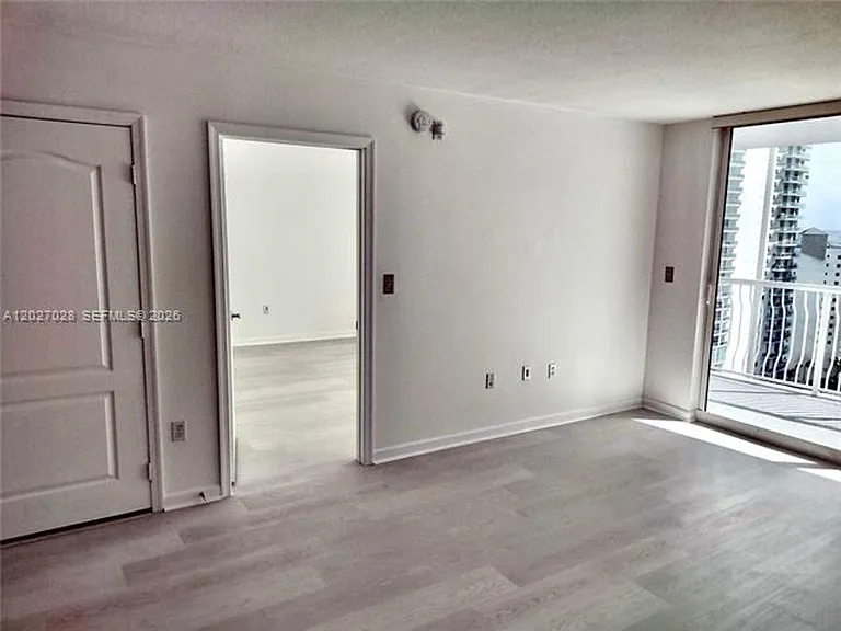 1200 Brickell Bay Dr #2005 — Photo 11