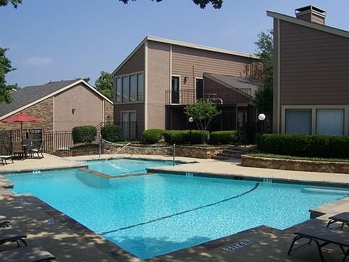 2nd image of 1384 Shady Ln APT 1407