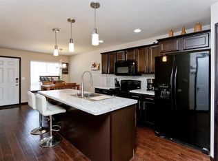 211 10th Ave SW, Cedar Rapids, IA 52404