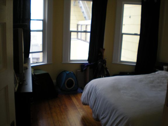 2nd image of 1550 Greenwich St