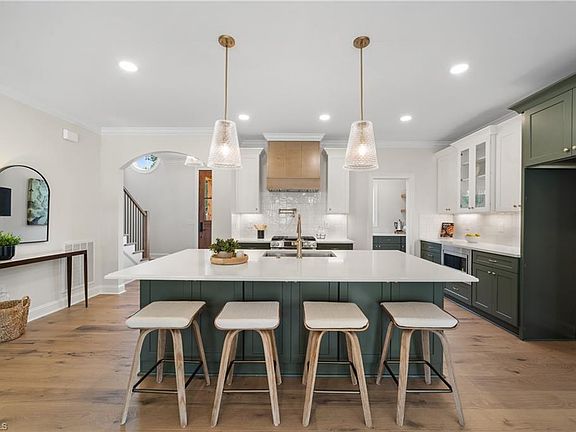 5th image of 8906 Maltese Ct
