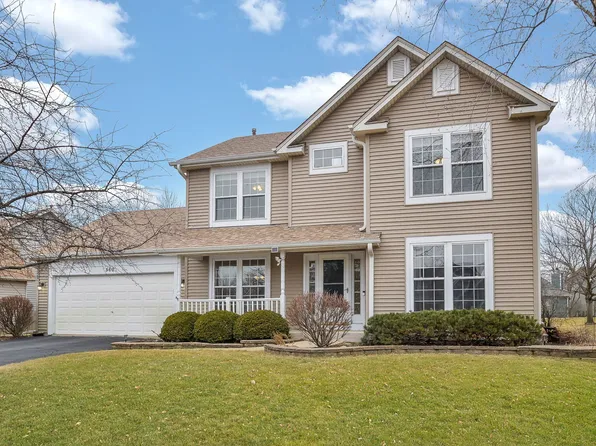 560 Lakeview Dr, Oswego, IL 60543
