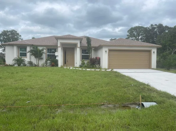 133 SW Hawthorne Circle, Port St Lucie, FL 34953