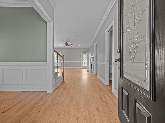 2nd image of 16 Keystone Ct