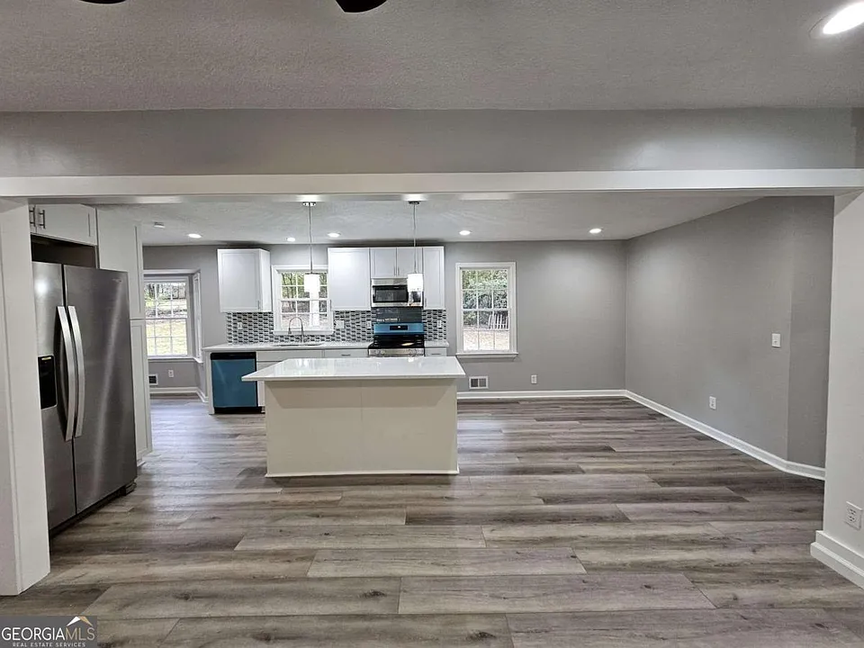 999 Braselton Hwy